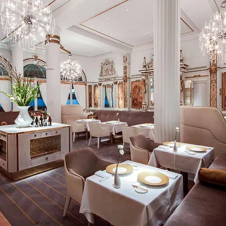 Anantara Grand Krasnapolsky 5* 암스테르담