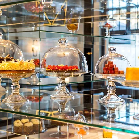 호텔 Anantara Grand Krasnapolsky