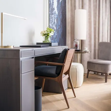Anantara Grand Krasnapolsky Отель 5*