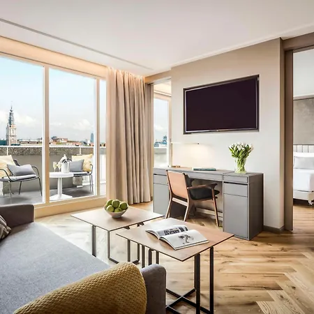 Отель Anantara Grand Krasnapolsky