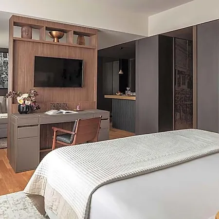 Hotel Anantara Grand Krasnapolsky