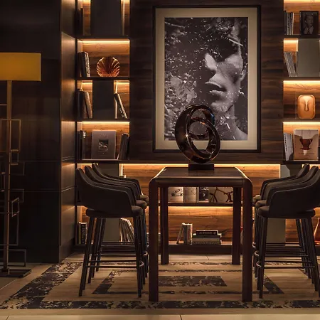 Hotel Anantara Grand Krasnapolsky 5*