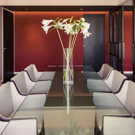 Anantara Grand Krasnapolsky 5* Амстердам