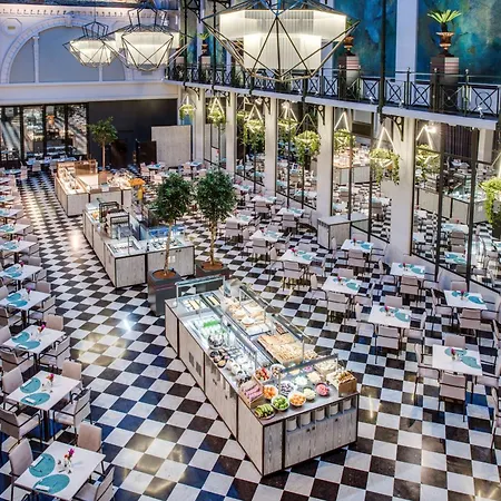 Отель Anantara Grand Krasnapolsky Амстердам