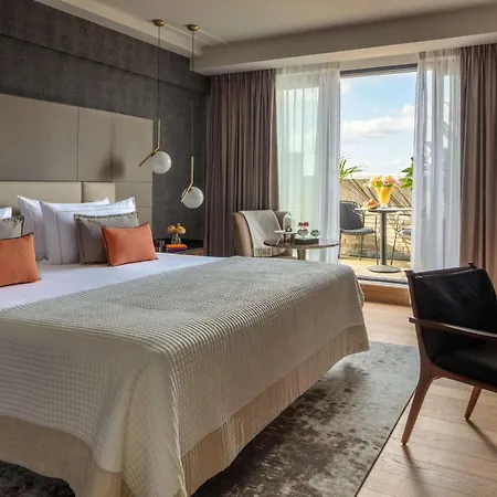 Anantara Grand Krasnapolsky Hotell 5*